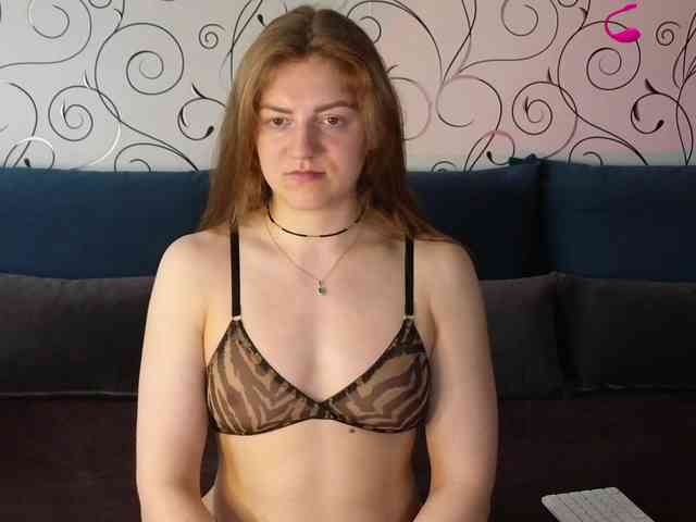 Mari-Cherie webcam