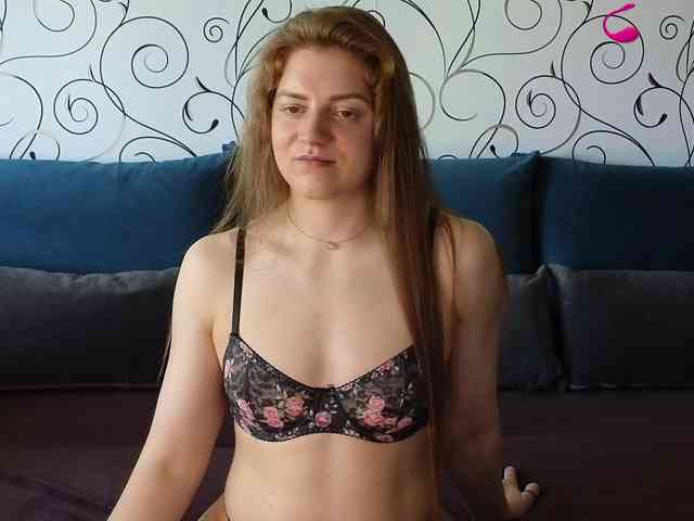 Mari-Cherie webcam