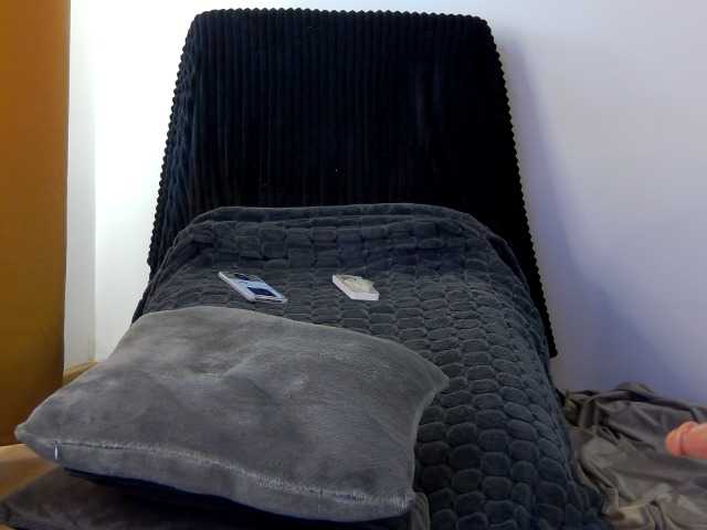 Tania44b live webcam show