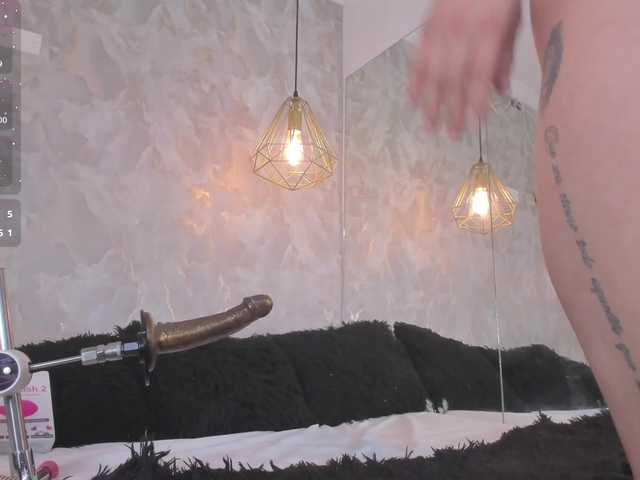 danaylia live cam on BongaCams