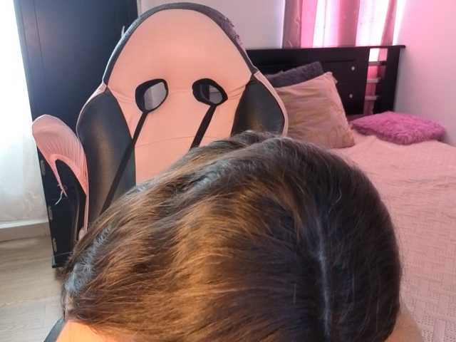 Violetacampbe, live now on BongaCams