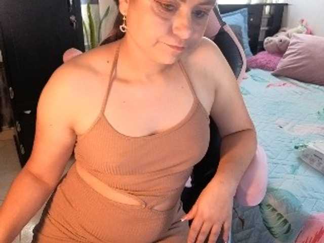 Violetacampbe live webcam show