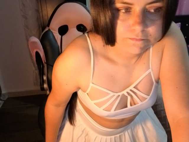 Violetacampbe live cam preview