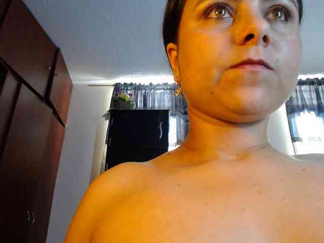 Violetacampbe webcam