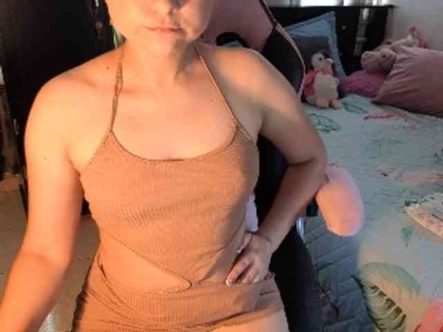 Violetacampbe webcam