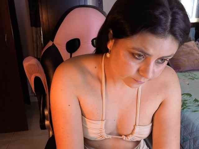 Violetacampbe webcam