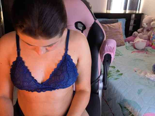 Violetacampbe webcam