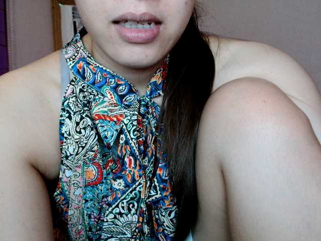 mainee live cam on BongaCams
