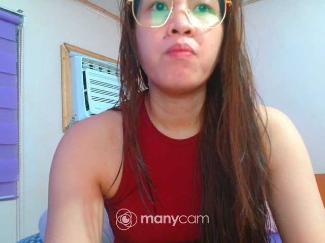 mainee live cam on BongaCams