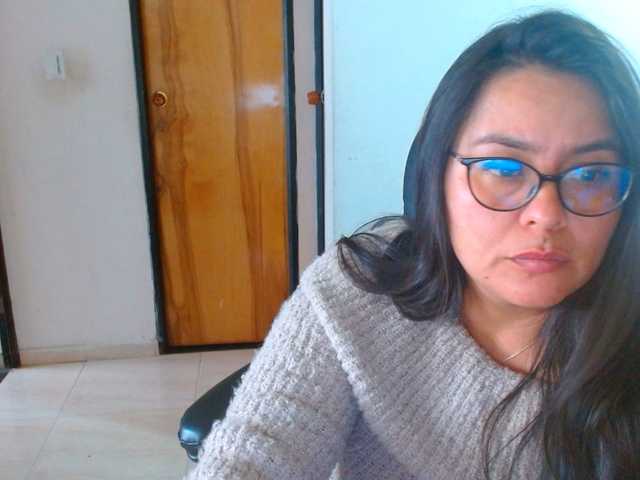 IXCHEL9153 live webcam show