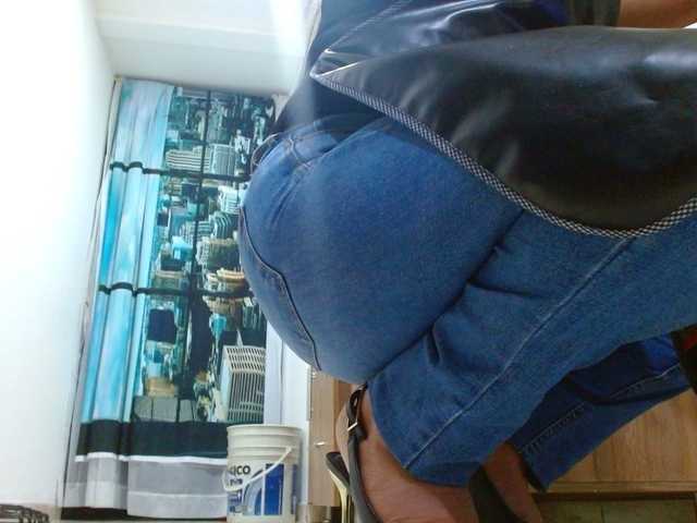MARILYNWHANCO live cam on BongaCams