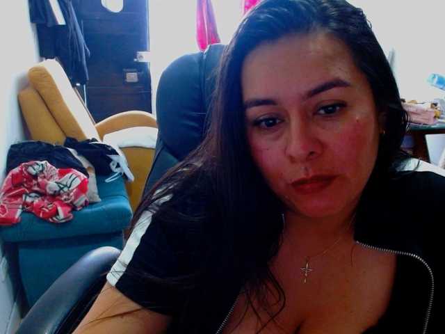 IXCHEL9153 live cam preview