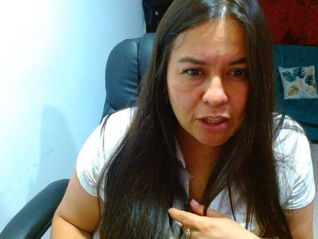 IXCHEL9153 live cam preview