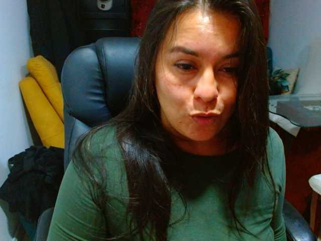 IXCHEL9153 live cam preview