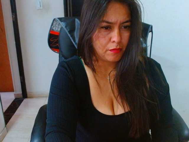 MARILYNWHANCO live cam on BongaCams