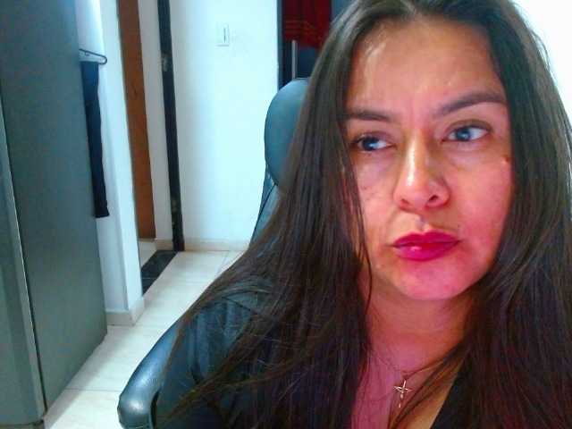 MARILYNWHANCO live cam on BongaCams