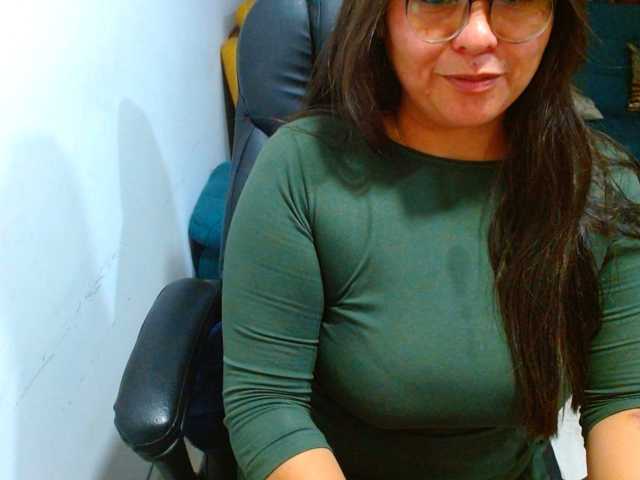 IXCHEL9153 live cam preview