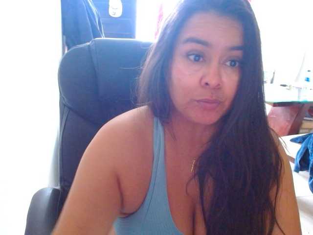 IXCHEL9153 live cam preview