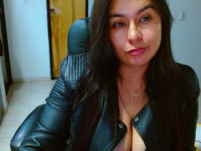 IXCHEL9153 live cam preview