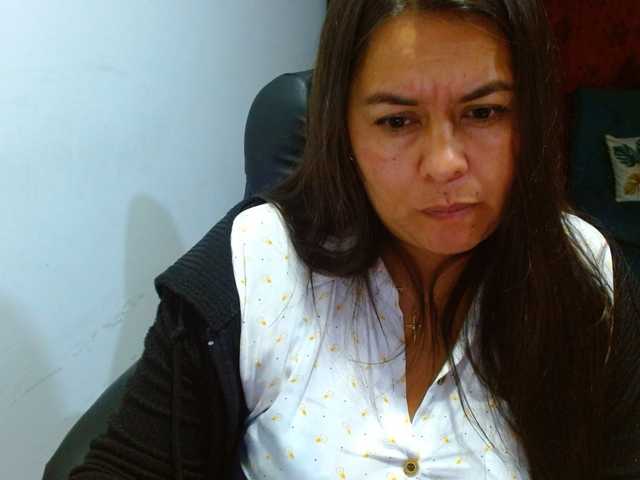 IXCHEL9153 live cam preview