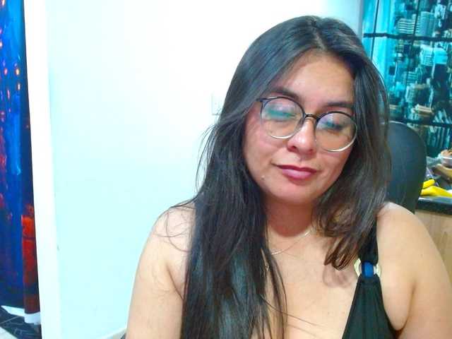 IXCHEL9153 live cam preview