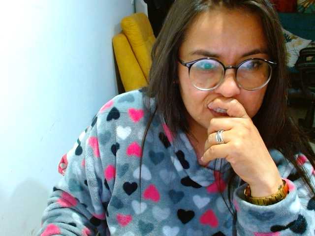 IXCHEL9153 live cam preview