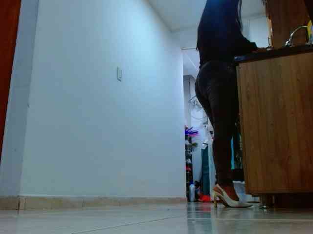 MARILYNWHANCO Live Webcam on BongaCams