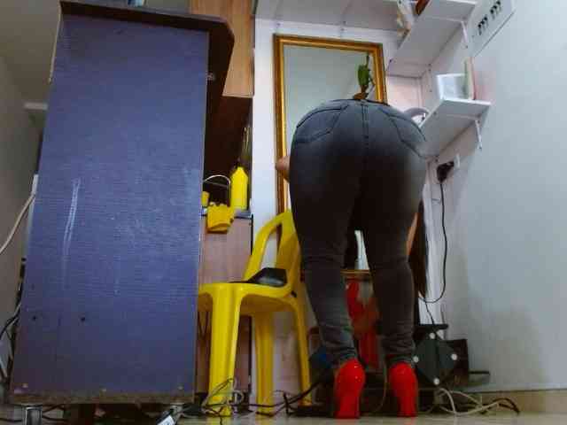 ixchel9153's live room