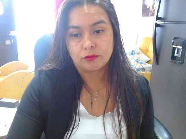 MARILYNWHANCO Live Webcam on BongaCams