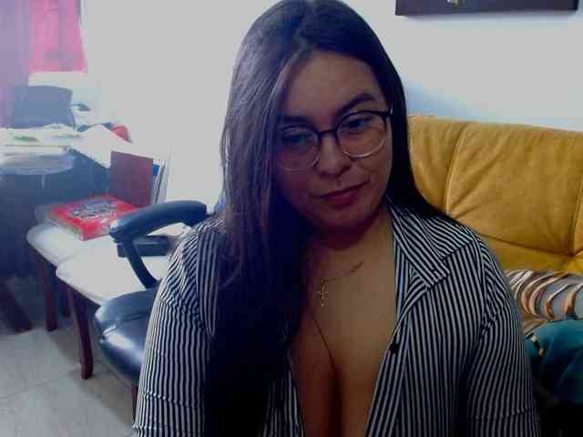 MARILYNWHANCO Live Webcam on BongaCams