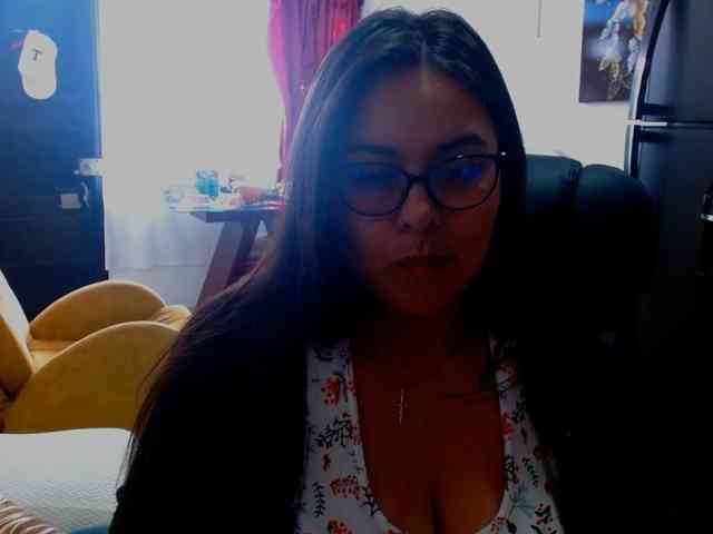 MARILYNWHANCO Live Webcam on BongaCams