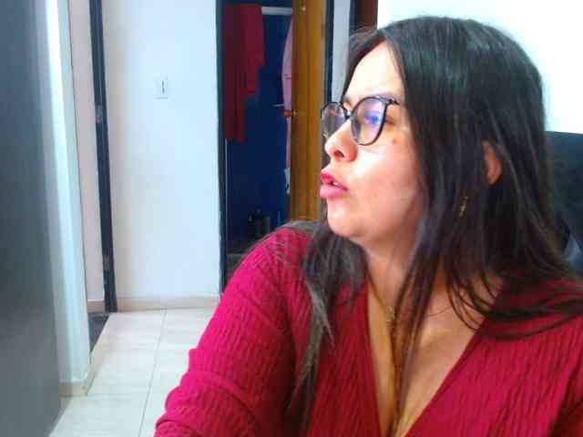 MARILYNWHANCO Live Webcam on BongaCams