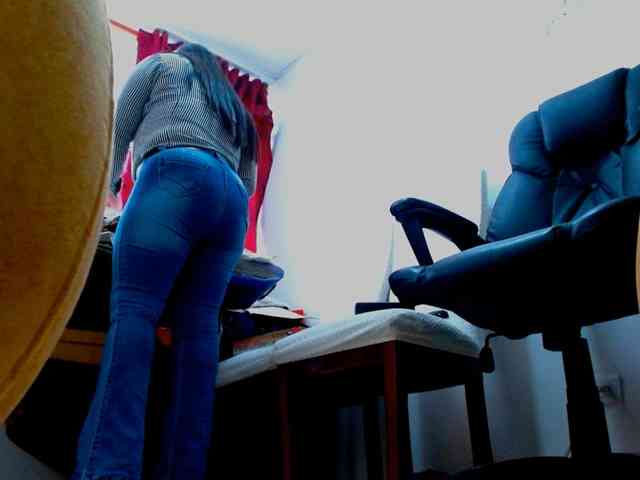 MARILYNWHANCO Live Webcam on BongaCams