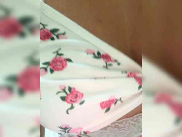 Lady-Dee webcam
