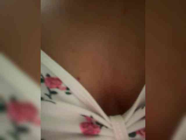 Lady-Dee webcam
