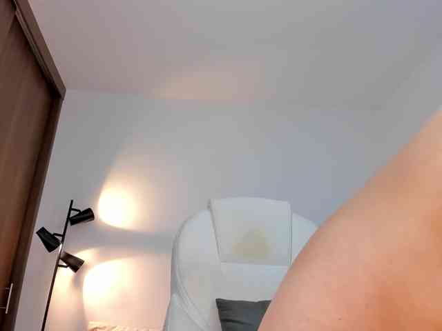 RebeccaBaxter webcam