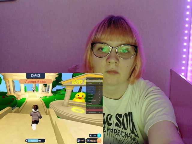 Bonnie-Petite live cam on BongaCams