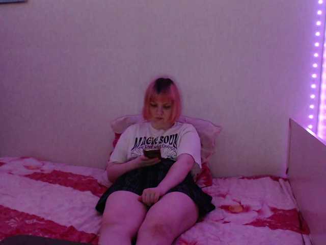 Bonnie_Petite live webcam show