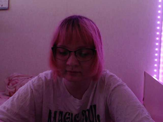 Bonnie-Petite live cam on BongaCams