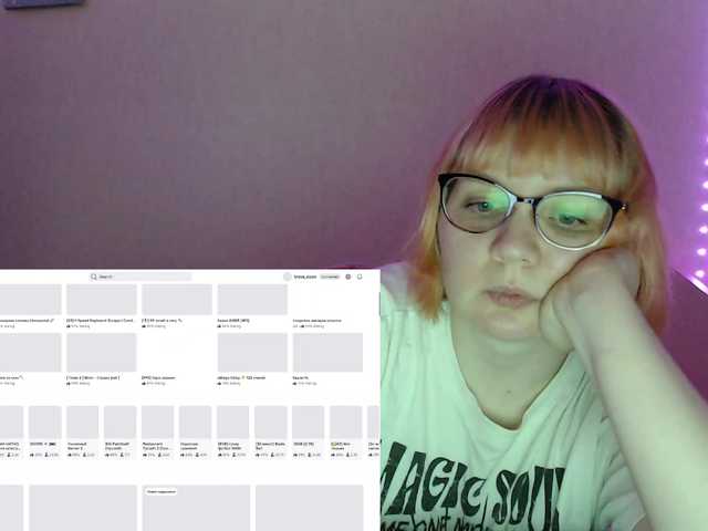 Bonnie-Petite live cam on BongaCams