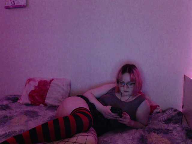 Bonnie-Petite live cam on BongaCams