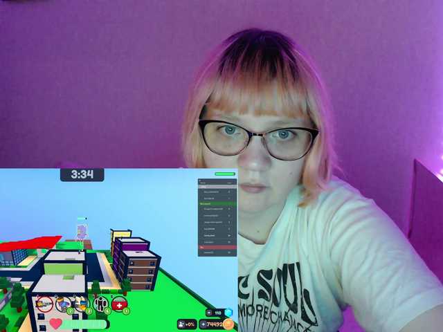 Bonnie-Petite live cam on BongaCams