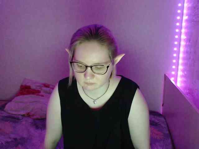 Bonnie_Petite webcam