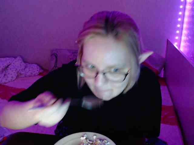 Bonnie_Petite webcam