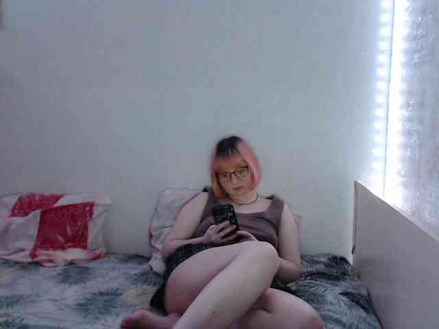 Bonnie_Petite webcam