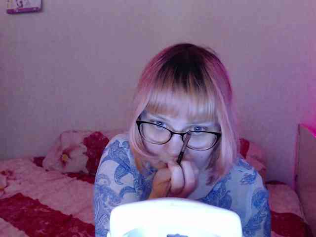 Bonnie_Petite webcam