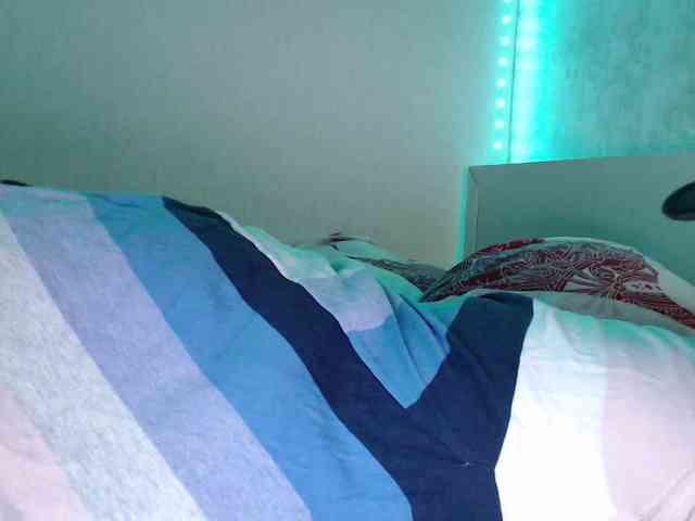 Bonnie_Petite webcam