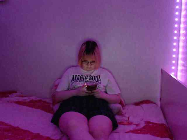 Bonnie_Petite webcam