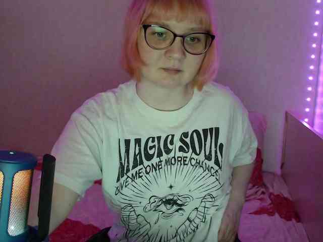 Bonnie_Petite webcam