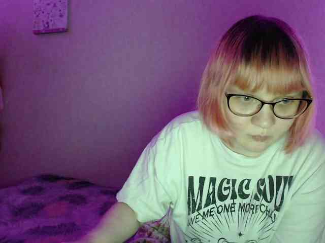 Bonnie_Petite webcam